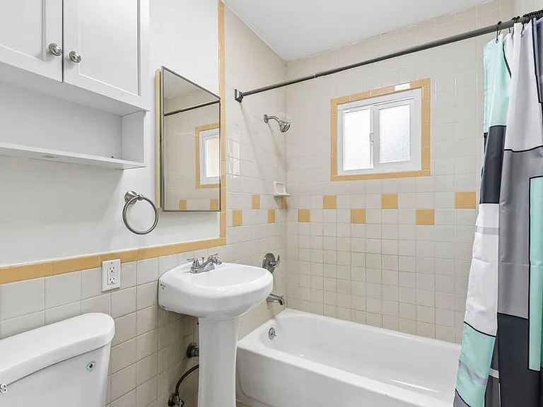 5616 N Gladys Ave — Photo 24