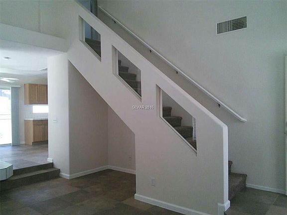 4th image of 3449 Yorkminster St #0