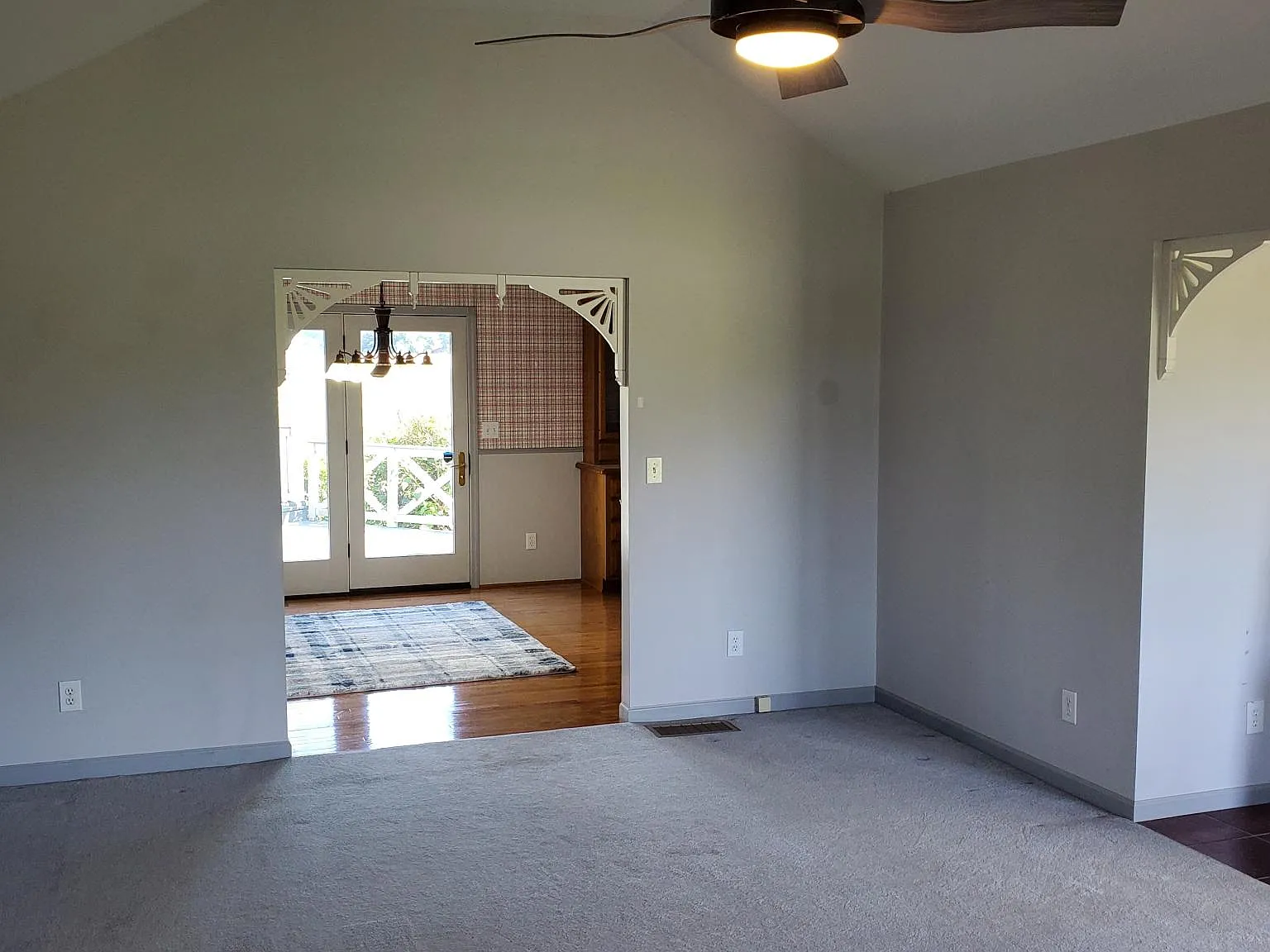 3 bed, 2700 sqft, $1,850 — Photo 3