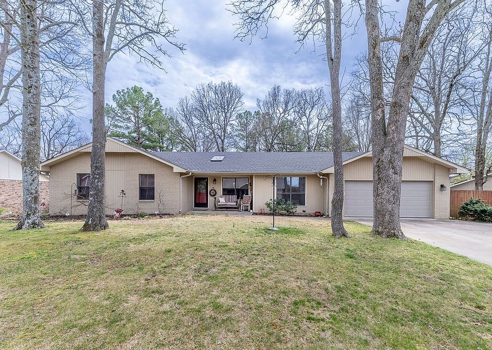 1st image of 2649 E Golden Oaks Dr