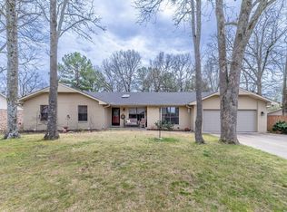 2649 E Golden Oaks Dr, Fayetteville, AR 72703