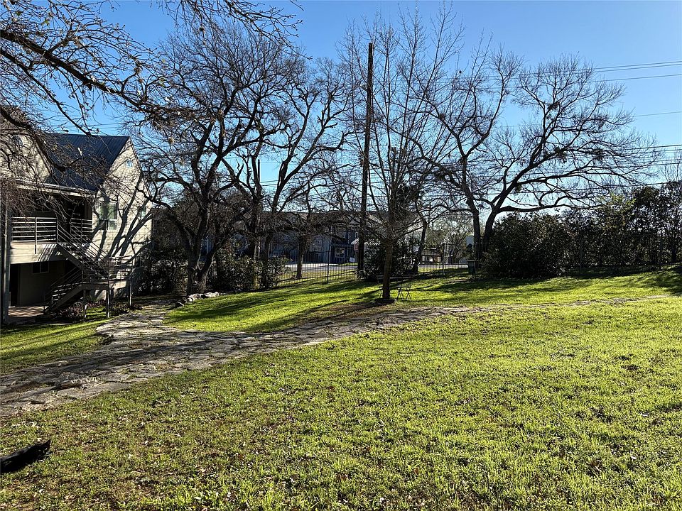 1st image of 1514 Parker Ln APT 111