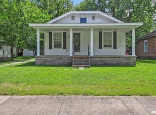 536 N Bush Ave, Hurst, IL 62949