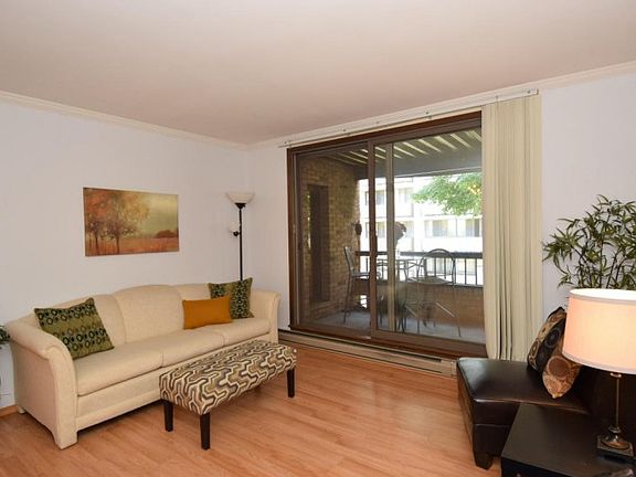 2nd image of 1906 E Shorewood Blvd #2