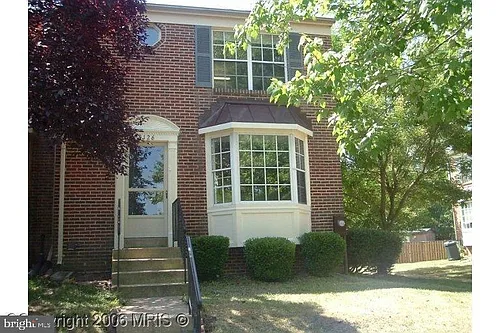 8126 Londonderry Ct Photo 1