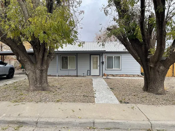 914 N Allen Ave, Farmington, NM 87401