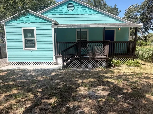 734 S Rife St, Aransas Pass, TX 78336