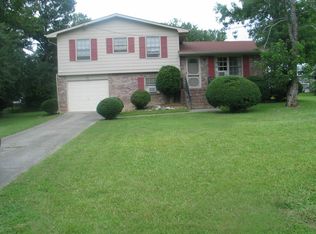 1867 Town Pl, Snellville, GA 30078