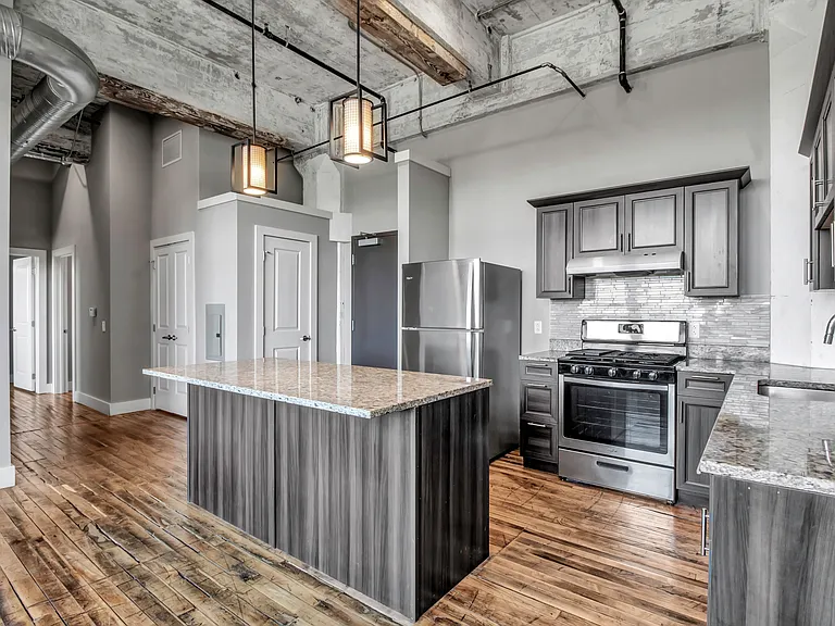 Crescendo Loft Apartments — Photo 33