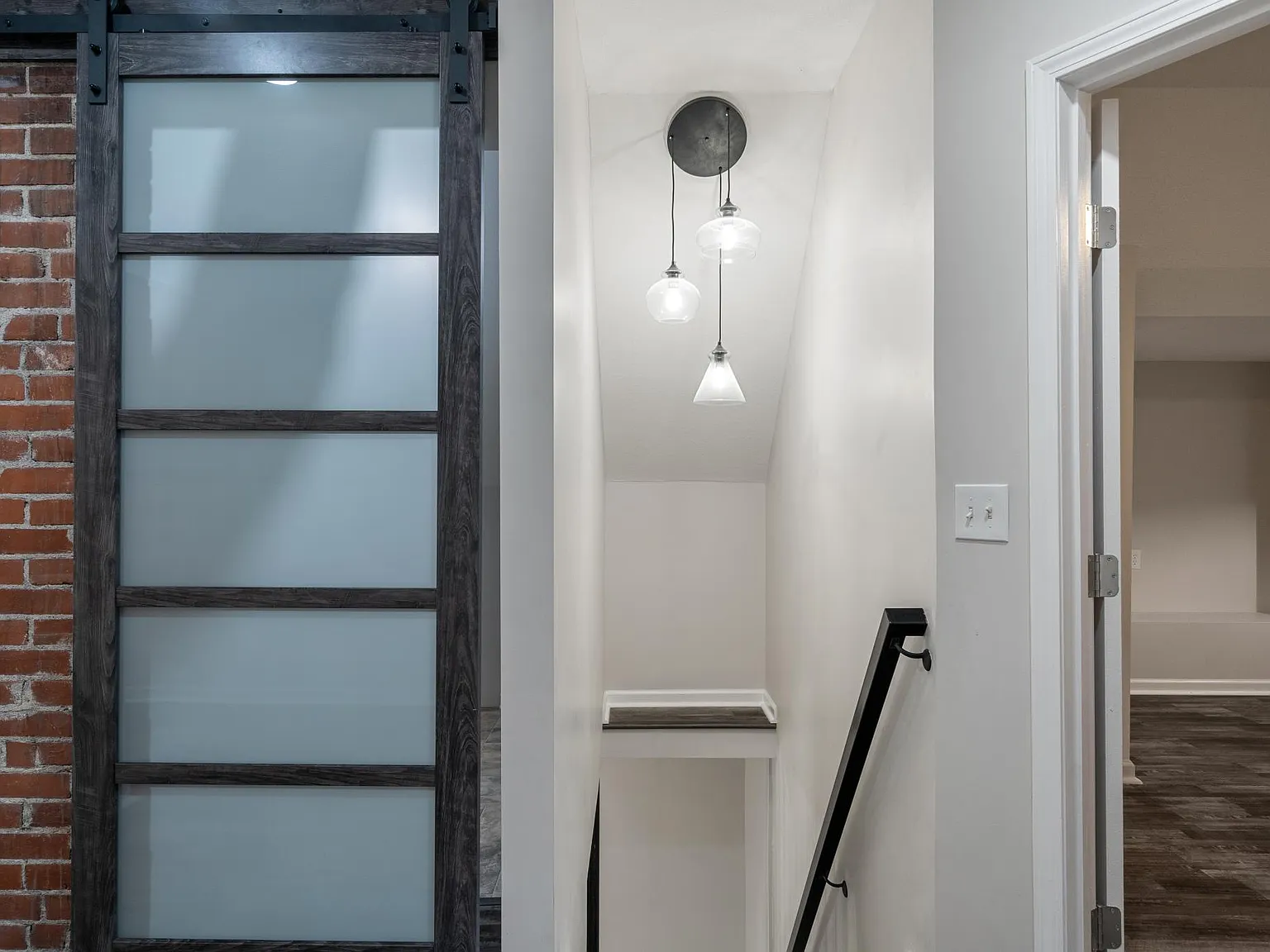 3 bed, 1817 sqft, $2,500 — Photo 4
