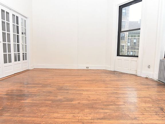 2nd image of 401 Convent Ave #4CC