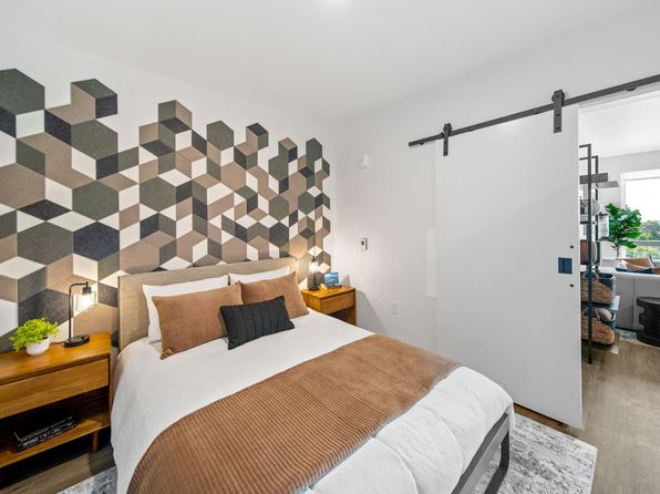 8511 15th Ave NW #606