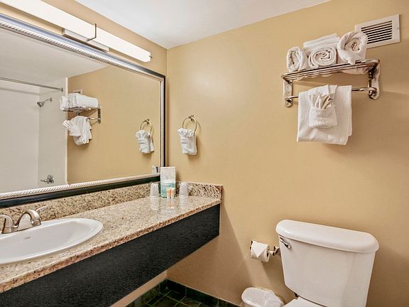 3rd image of 1501 S Ocean Blvd. #722