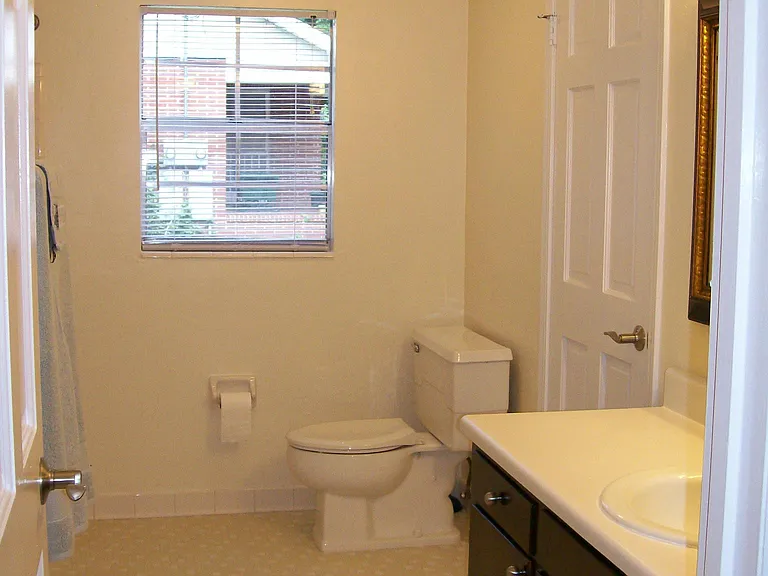 521 E 7th Ave #1 — Photo 3