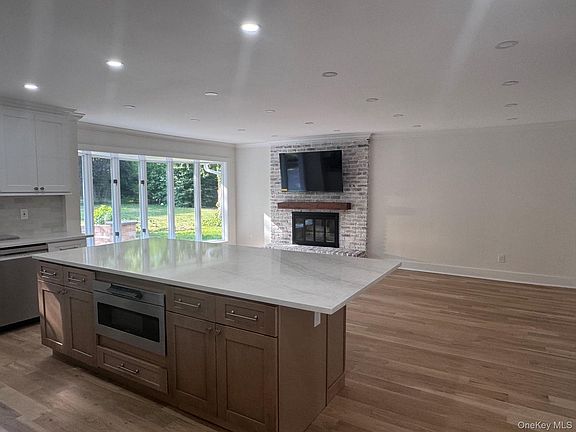 5th image of 135 Church Road