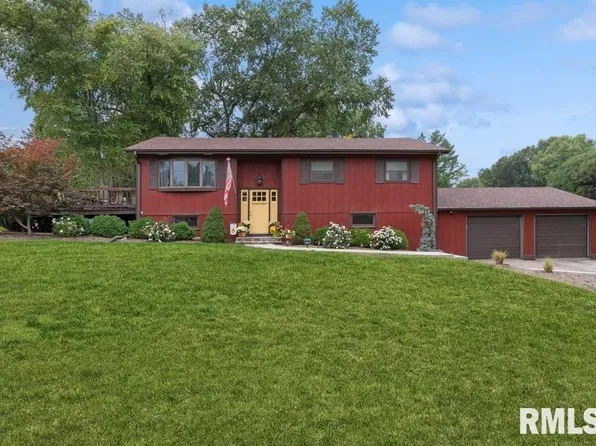 21810 282nd Ave, Le Claire, IA 52753