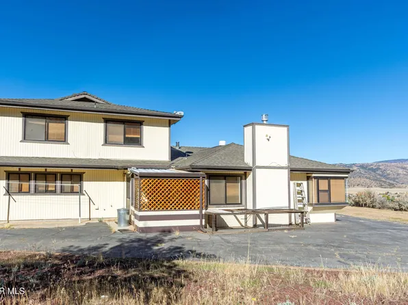 27961 Preakness Dr, Tehachapi, CA 93561