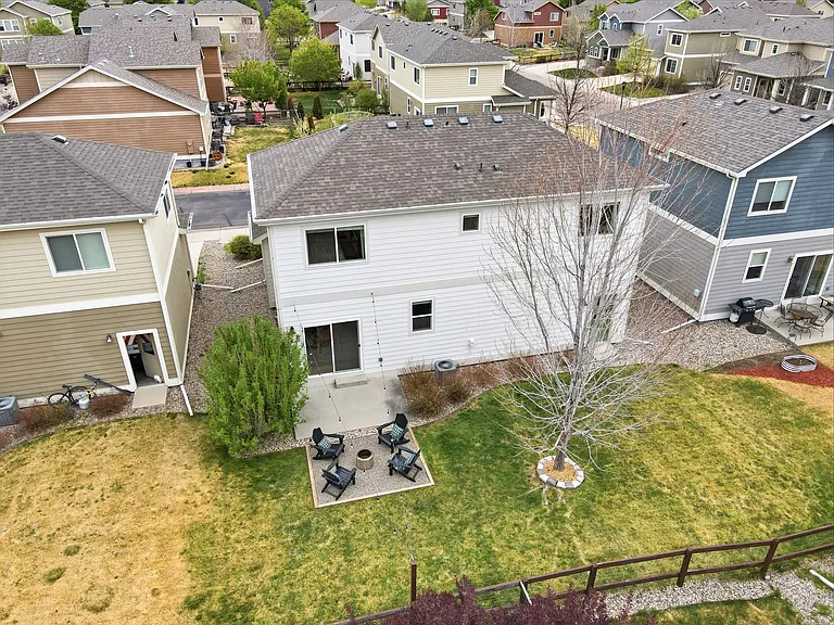 409 Noquet Ct — Photo 43