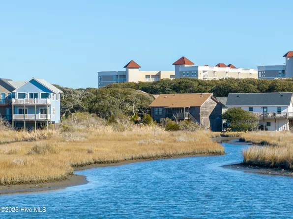 320 Bay Circle, North Topsail Beach, NC 28460