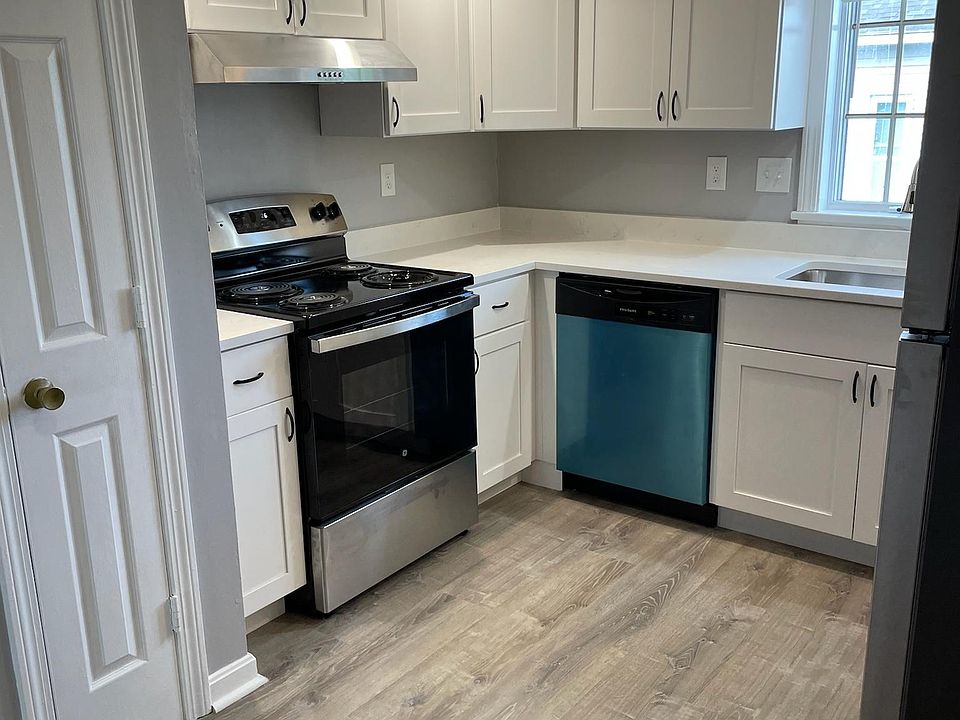 1st image of 5 Fairbanks St APT 8