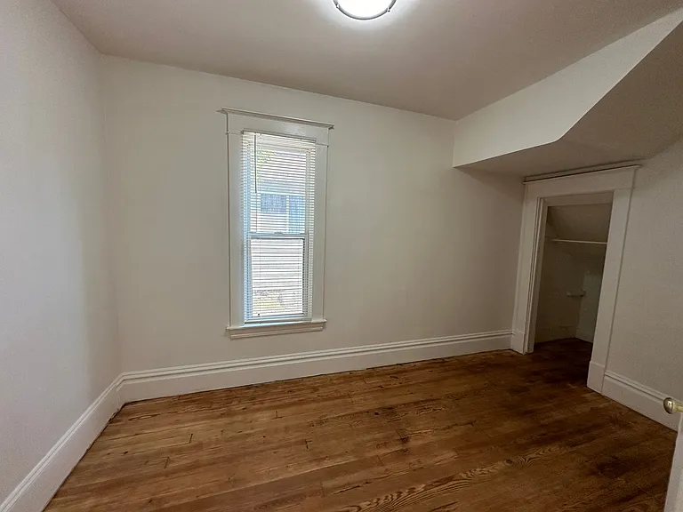 1253 College Ave NE — Photo 8