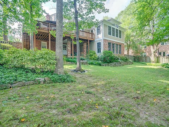 4th image of 1890 Milboro Dr