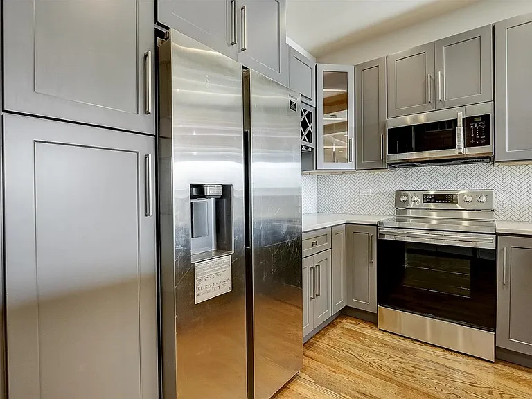 6349 S Woodlawn Ave #2C — Photo 8