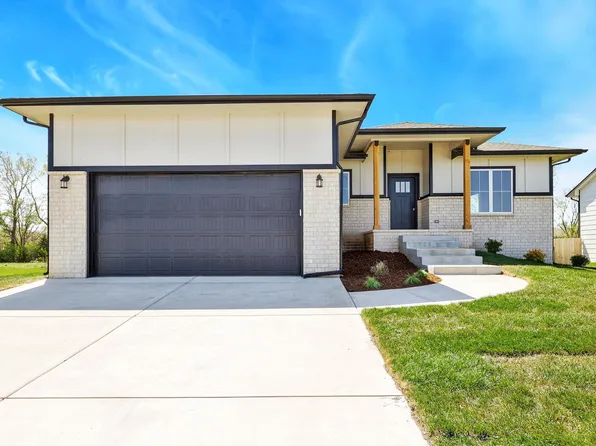 447 Sweetwater Rd, Maize, KS 67101