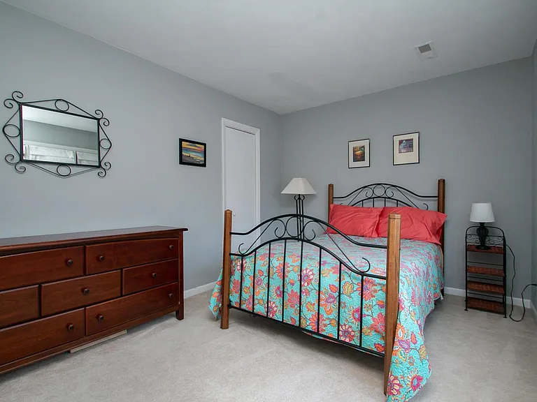3451 Londonderry Ct — Photo 12
