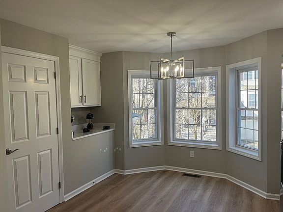 Bow Window Eating Area