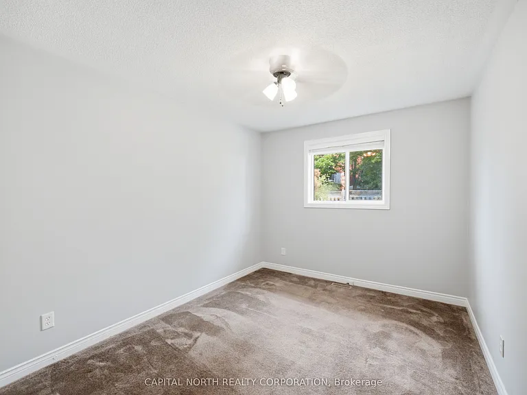 126 Marsellus Dr — Photo 19