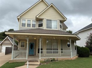 832 Carriage Ln, Norman, OK 73069