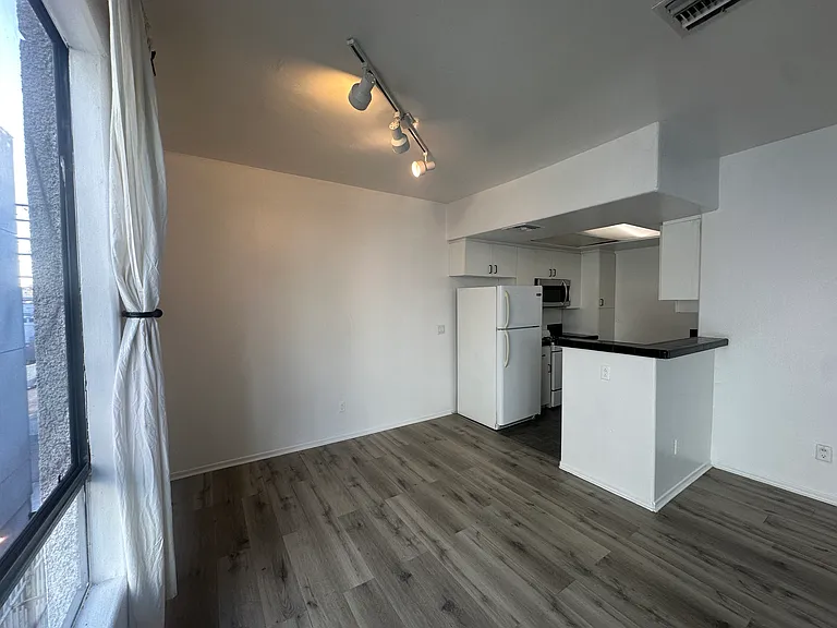 Dining Room/ Kitchen