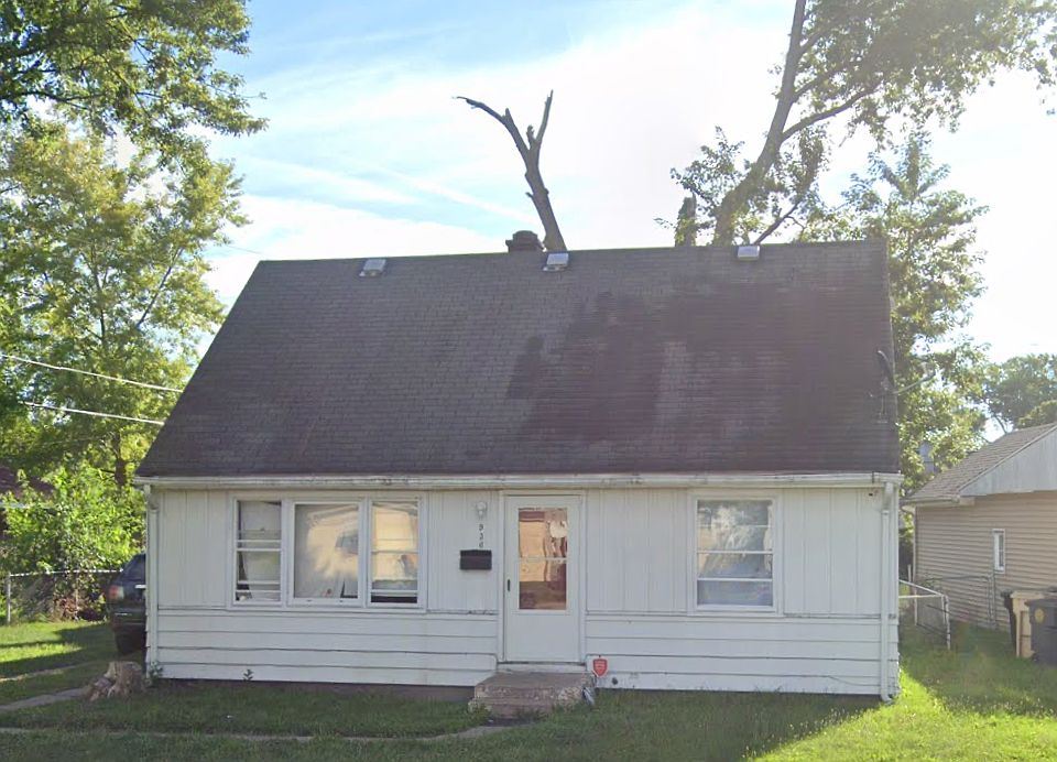 1st image of 936 Birchwood Ave