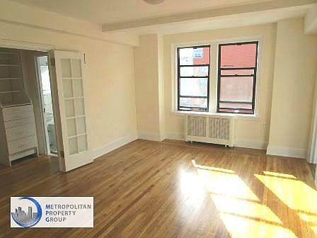 2nd image of 245 E 21st St APT 9D
