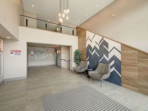 4th image of 1800 Richter St Penthouse 10