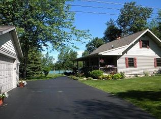 10428 Whiskey Point Rd, Presque Isle, MI 49777