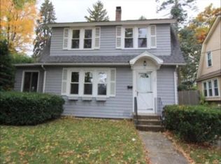 68 Meredith St, Springfield, MA 01108