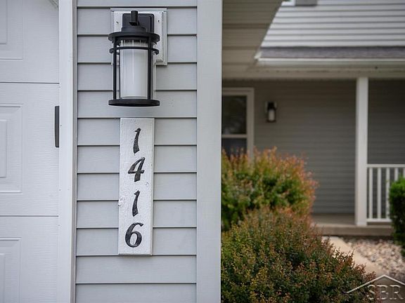 5th image of 1416 Pheasant Ridge Dr