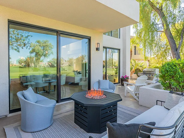 Covered Back Patio: Gas FireTable and Grill