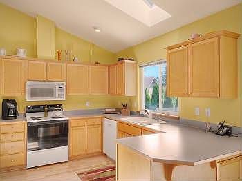 3rd image of 1216 Madrona Dr