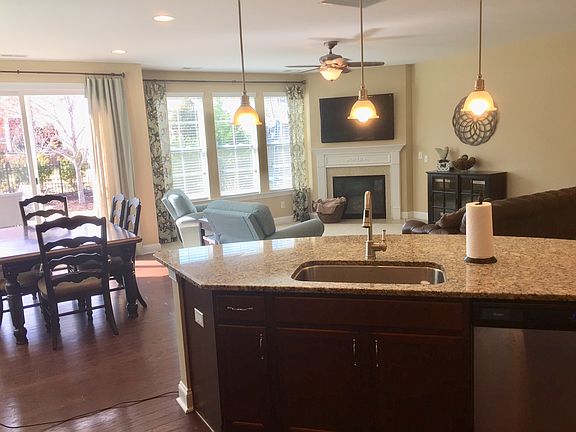 open layout/great sightlines