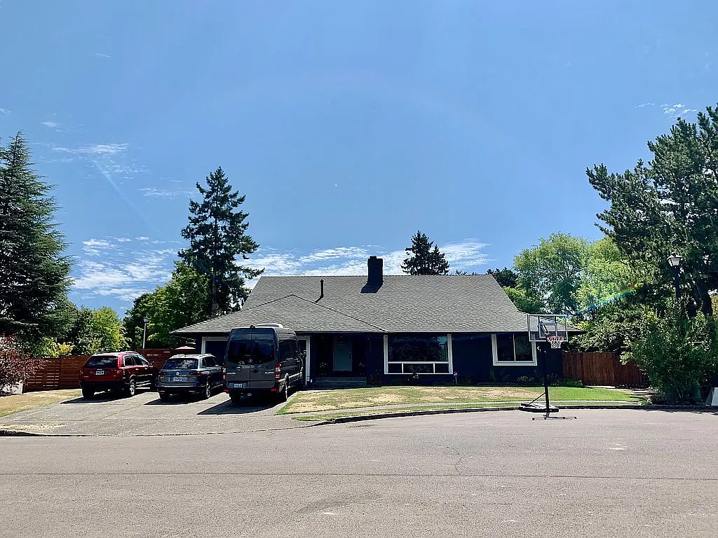 15550 NW Oak Hills Dr photo 1