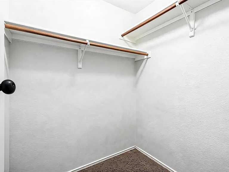 1806 Carriage Hills Trl — Photo 26