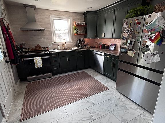 3rd image of 1201 S Meadow St