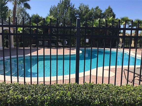 3rd image of 892 Park Grove Ct
