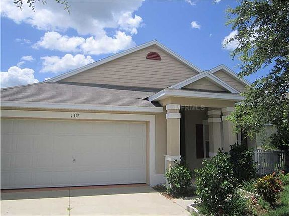 2nd image of 1317 Kellogg Dr