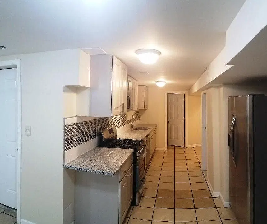 Kitchen 002