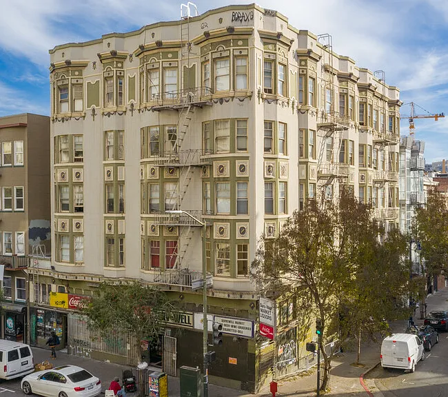 360 Hyde Street — Photo 3