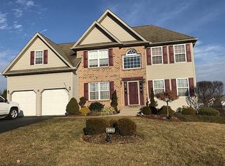 1737 Wagon Wheel Dr, Easton, PA 18040